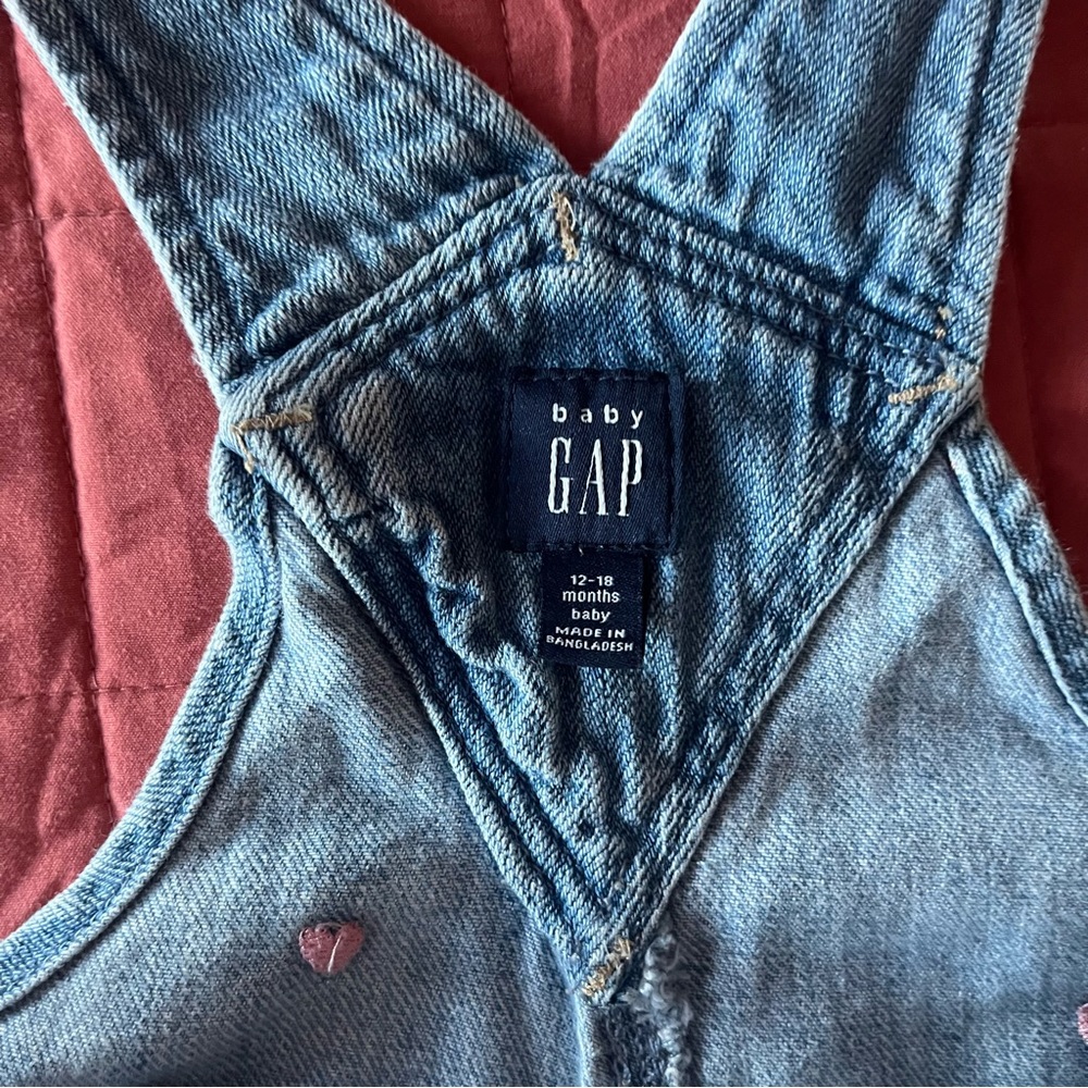 Heart gap overalls - Picture 2 of 4